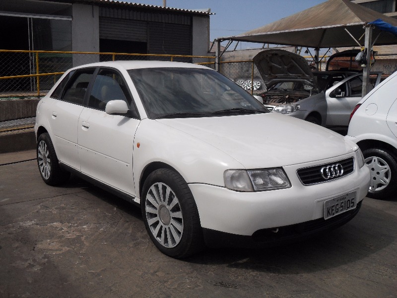 AUDI A3 1.8 5p Mec.